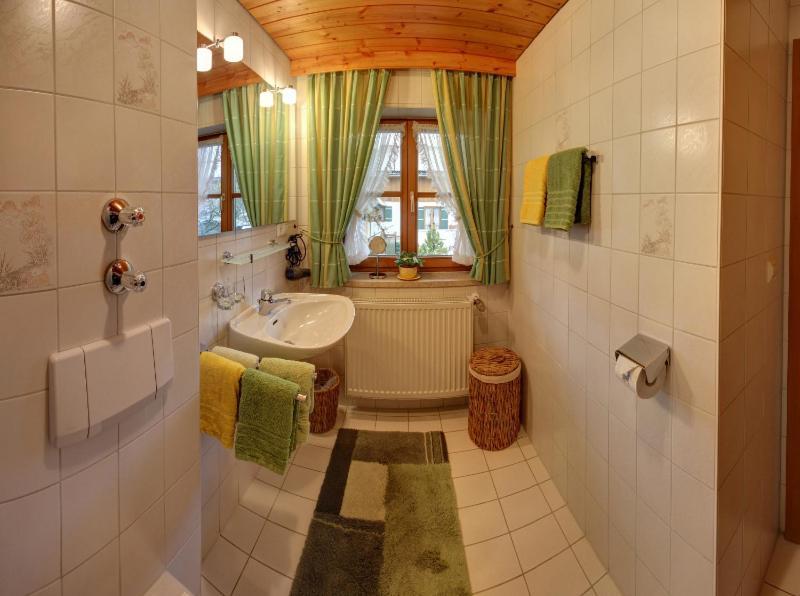 Gaestehaus Restner - Chiemgau Karte Inzell Bagian luar foto